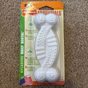 Nylabone Essentials Daily Dental Chew - Small Chicken Flavor